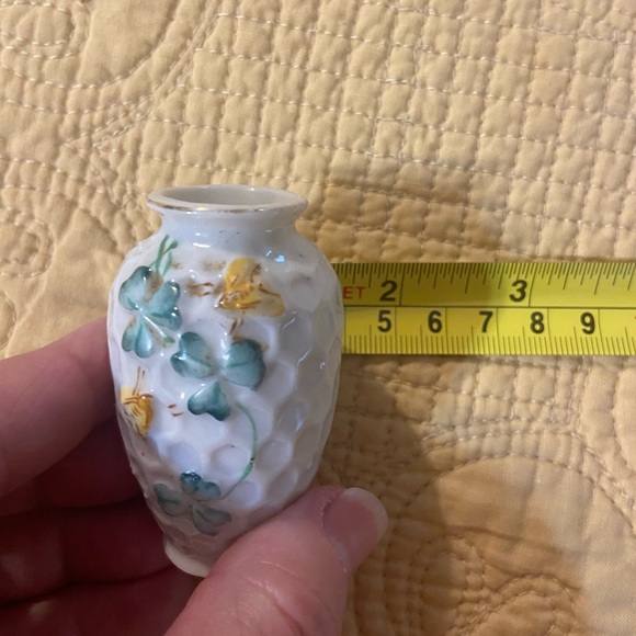 (2) Mini Vases HAND PAINTED JAPANESE Portrait Vase,  K.I. Japan Bees And Comb - Picture 7 of 14